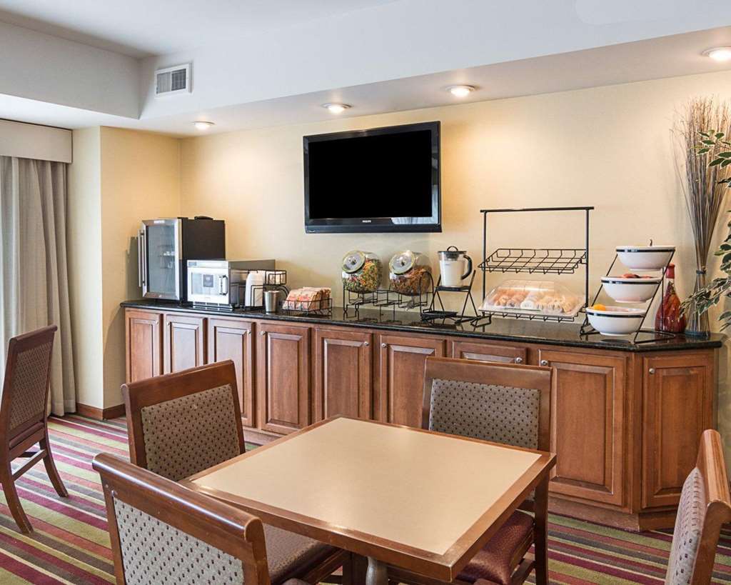 Holiday Inn Express - Lorton By Ihg מסעדה תמונה